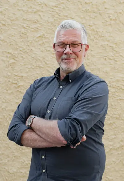 Socialdemokraterna i Kindas förstanamn, Thomas Gustavsson.